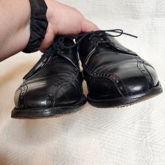 Allen Edmonds men\'s size 9 Wendell black dress oxford shoes. main image 8